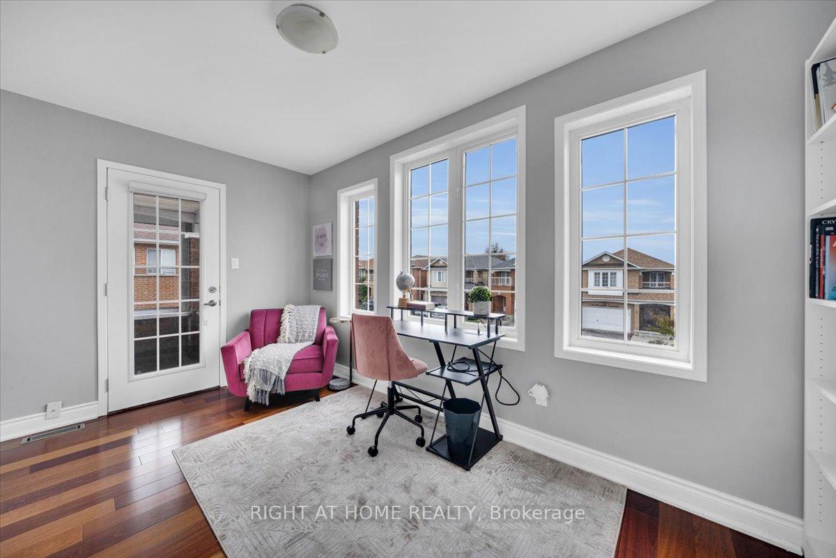 Photo 33 of 139 Monteith Crescent, Vaughan, Maple — HOMEH
