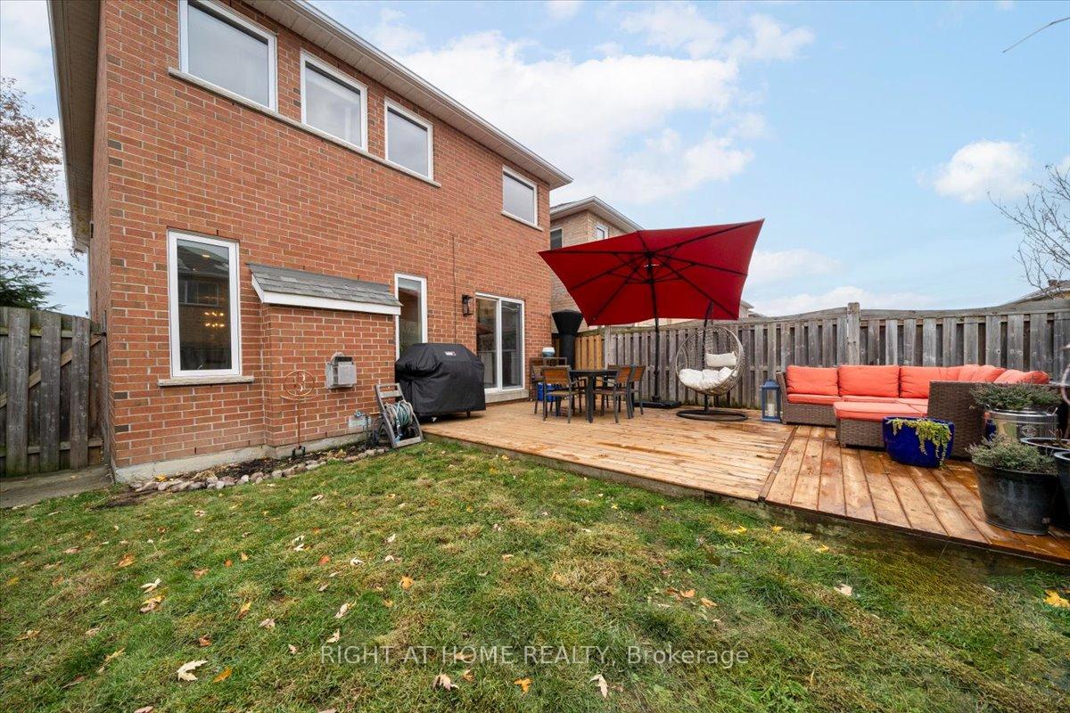 Photo 38 of 139 Monteith Crescent, Vaughan, Maple — HOMEH