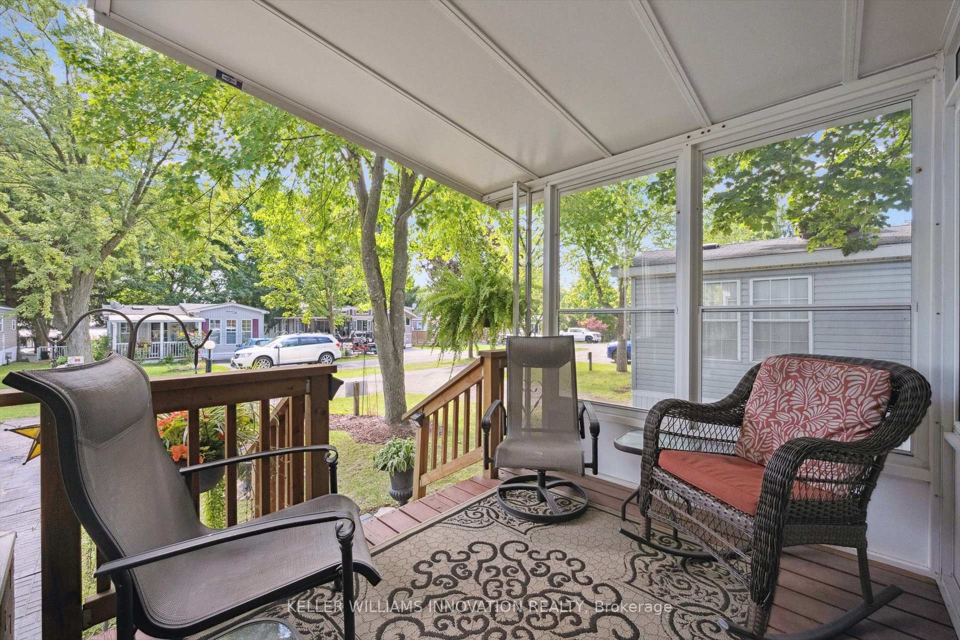 Photo 3 of Unit 29, 580 Beaver Creek Road, Waterloo — HOMEH