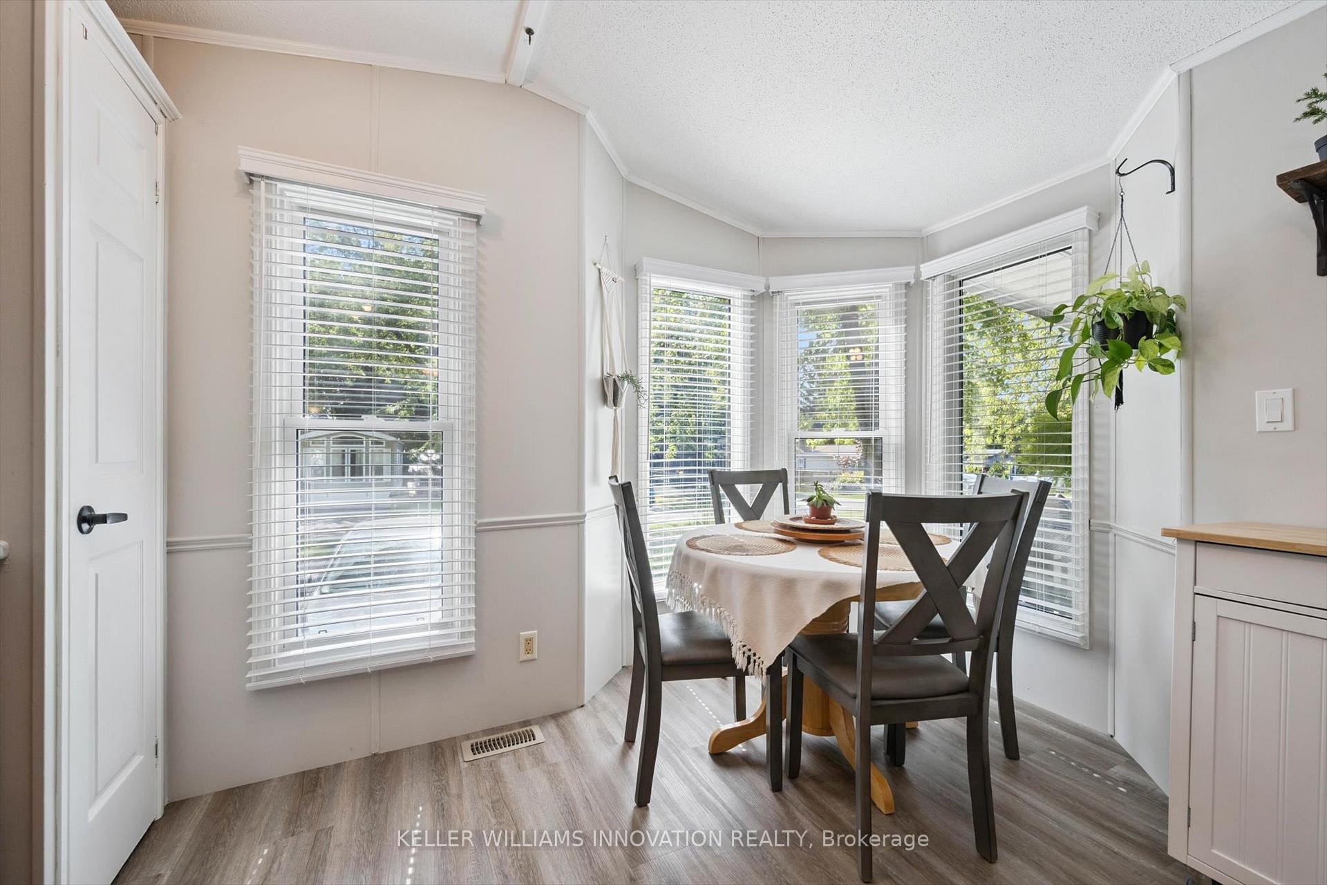 Photo 11 of Unit 29, 580 Beaver Creek Road, Waterloo — HOMEH