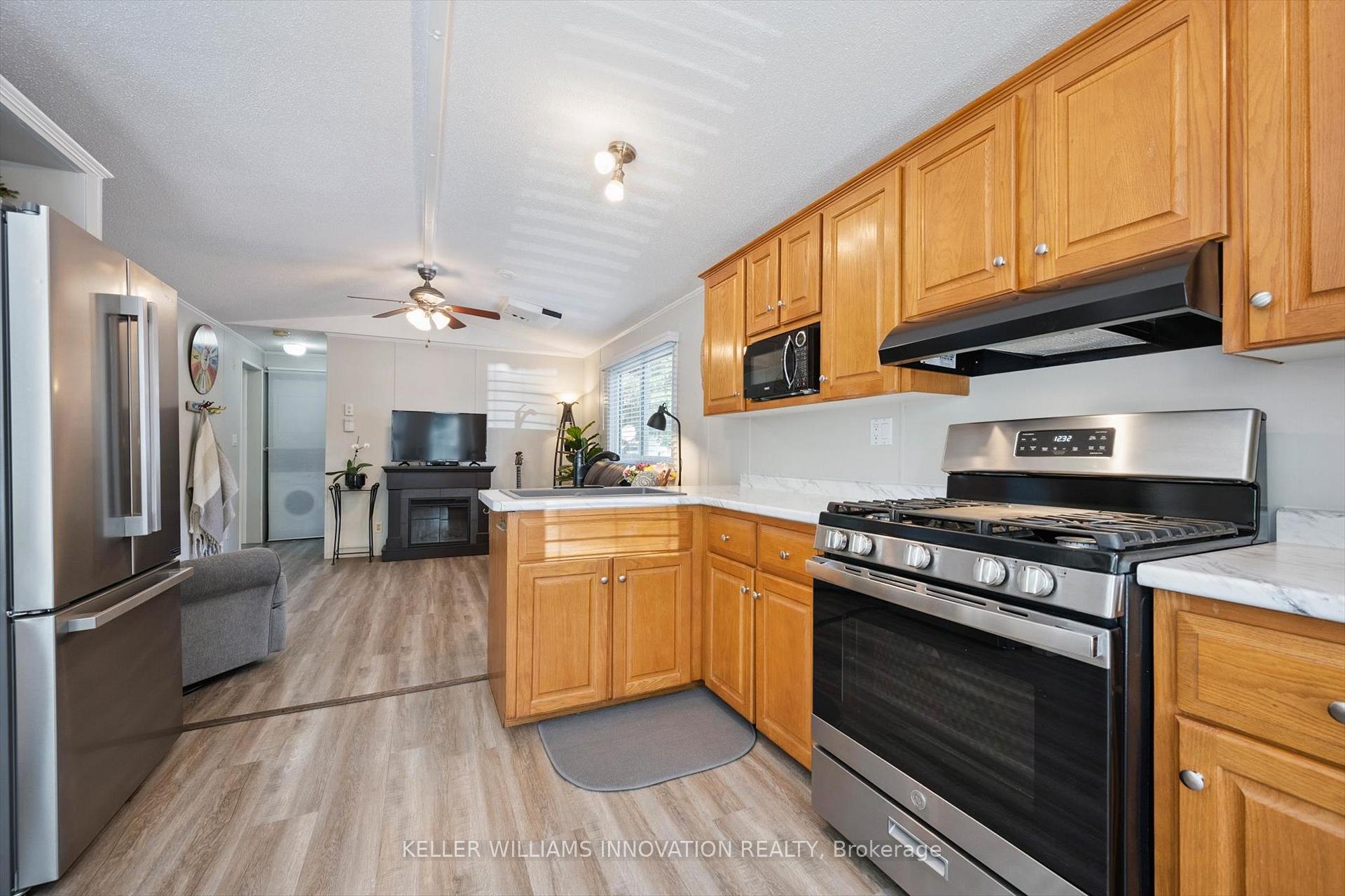 Photo 13 of Unit 29, 580 Beaver Creek Road, Waterloo — HOMEH