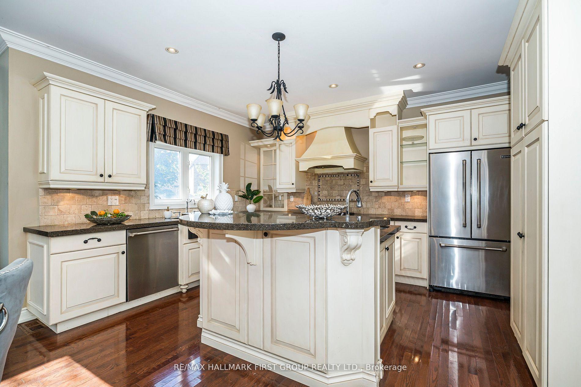 Photo 11 of 24 Portelli Crescent, Ajax, Northeast Ajax — HOMEH