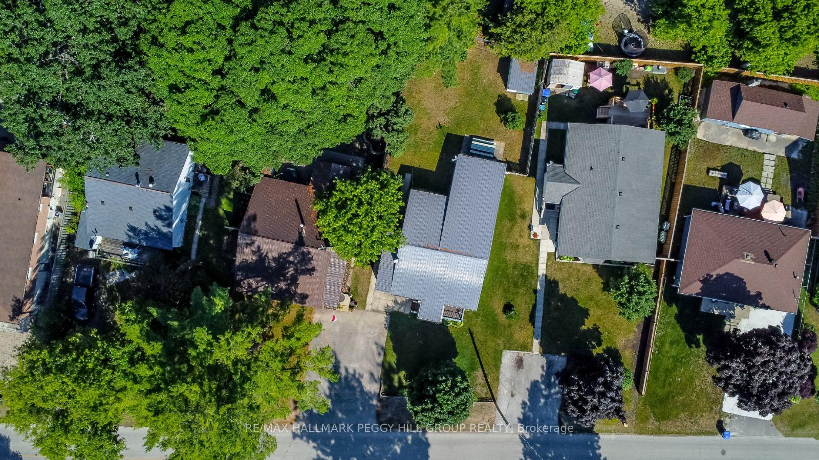Photo 14 of 304 Old Mosley Street, Wasaga Beach — HOMEH