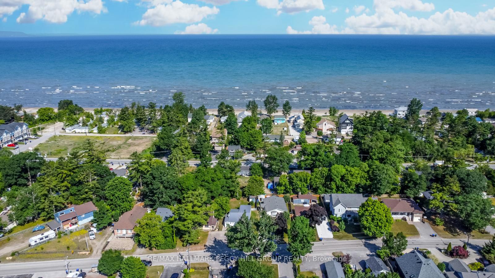 Photo 15 of 304 Old Mosley Street, Wasaga Beach — HOMEH
