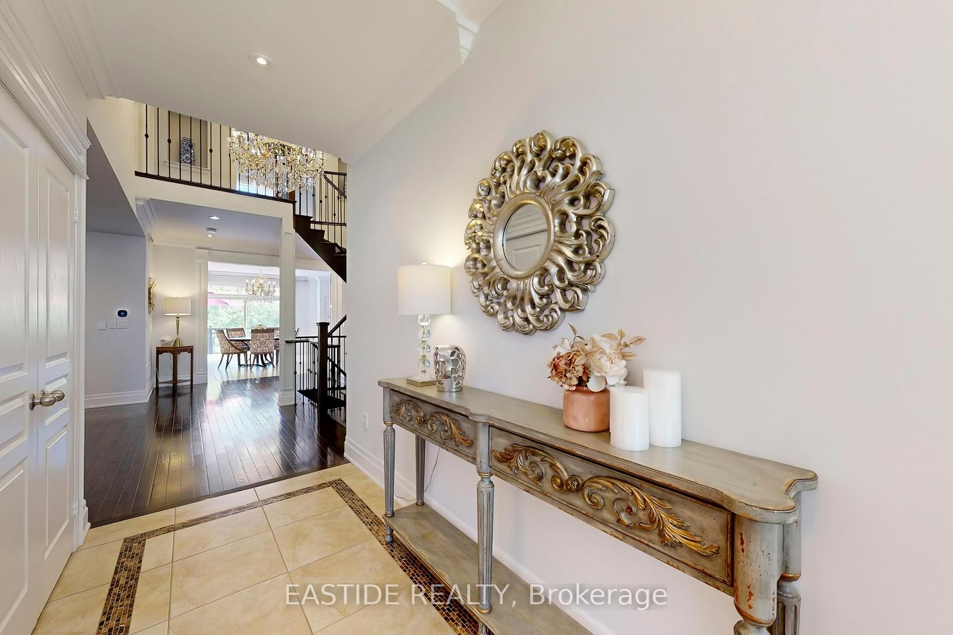 Photo 5 of 176 Upper Post Road, Vaughan, Patterson — HOMEH