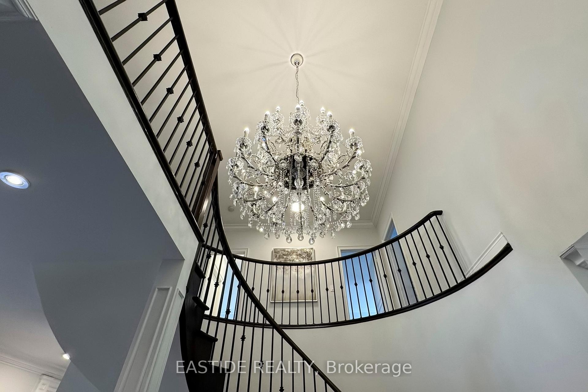 Photo 19 of 176 Upper Post Road, Vaughan, Patterson — HOMEH