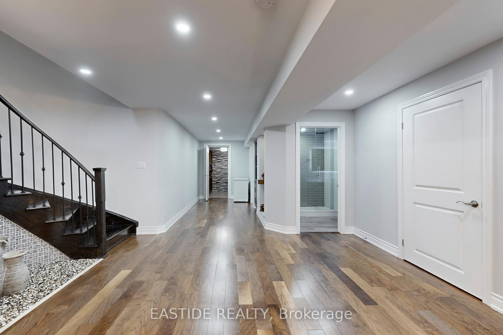 Photo 40 of 176 Upper Post Road, Vaughan, Patterson — HOMEH