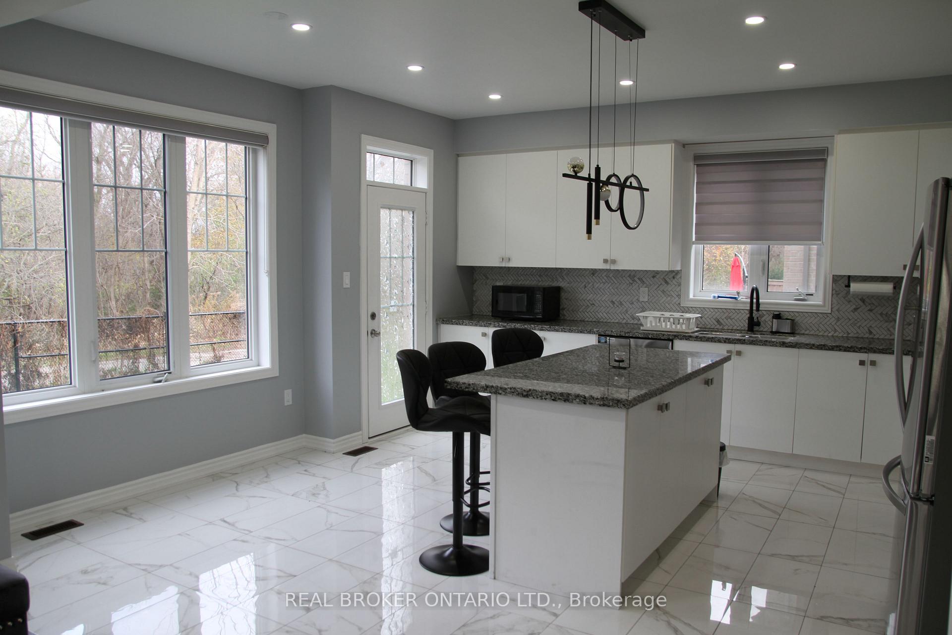 Photo 4 of 31 Swordfish Drive, Whitby, Lynde Creek — HOMEH