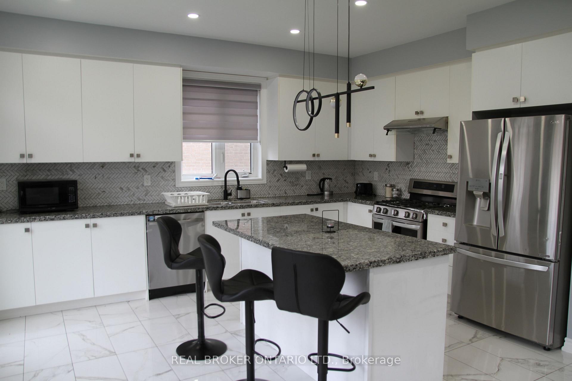 Photo 5 of 31 Swordfish Drive, Whitby, Lynde Creek — HOMEH