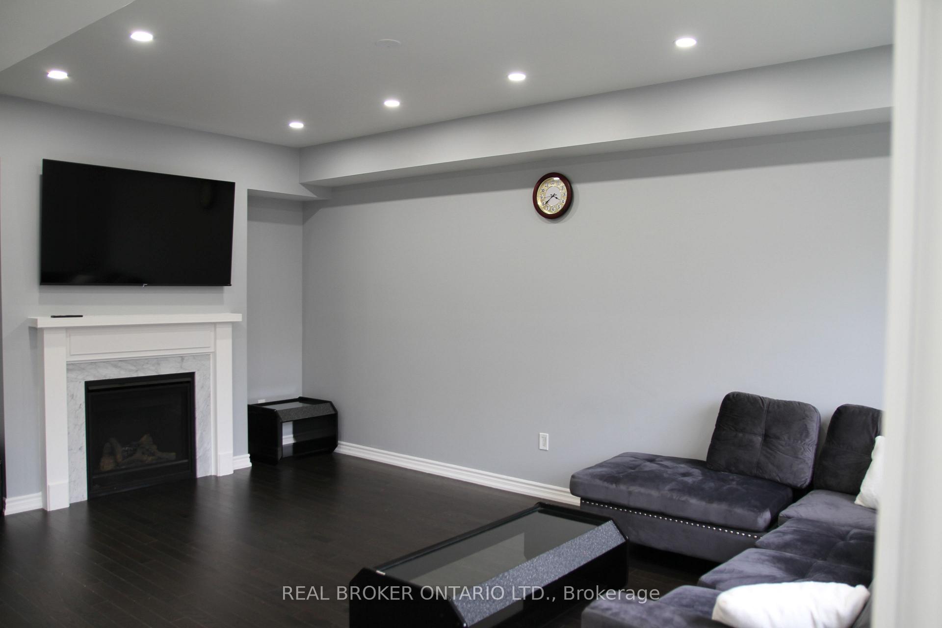 Photo 7 of 31 Swordfish Drive, Whitby, Lynde Creek — HOMEH