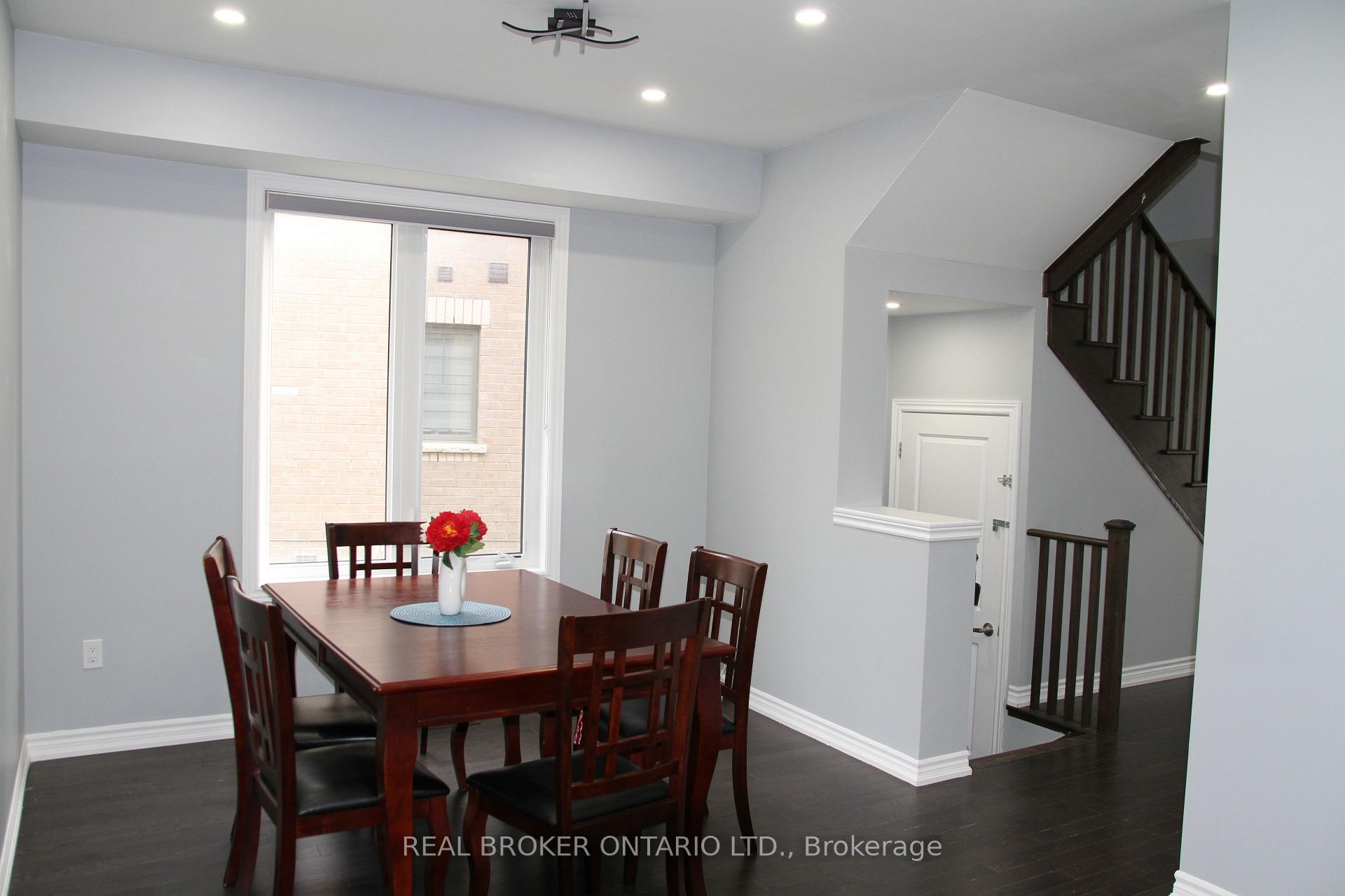 Photo 10 of 31 Swordfish Drive, Whitby, Lynde Creek — HOMEH