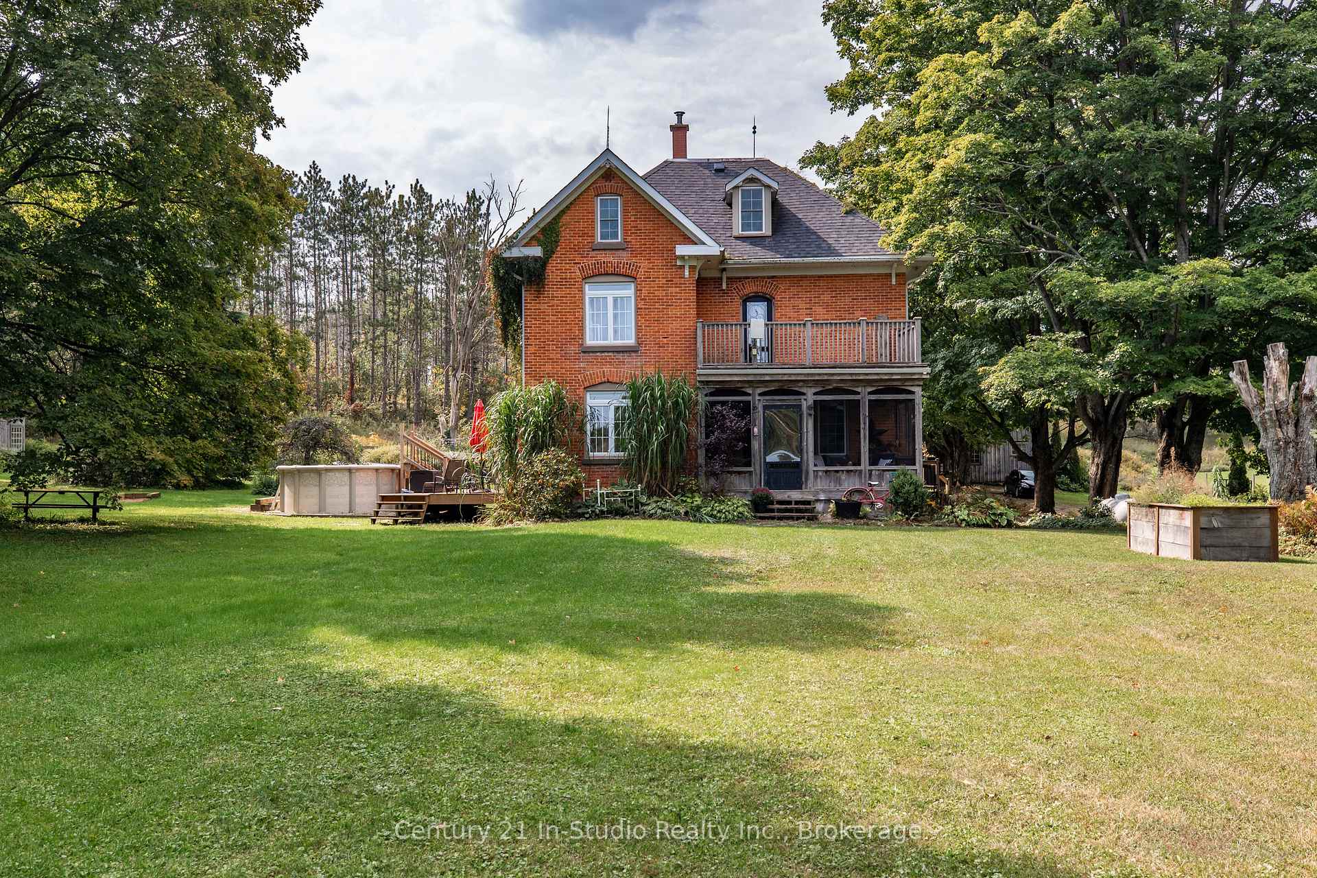 Front of 553308 Grey Road 23