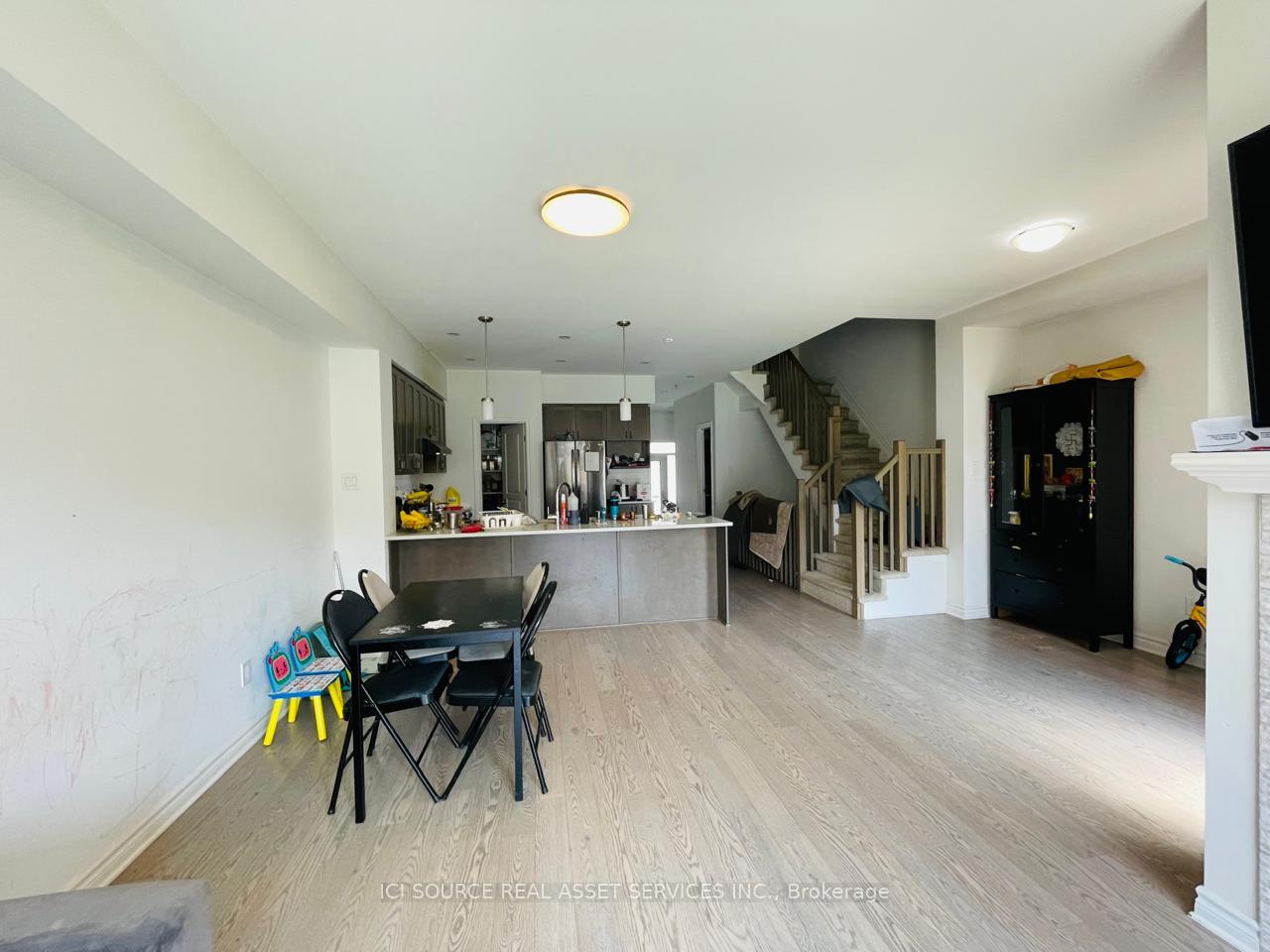 Photo 5 of 832 Quartet Avenue, Ottawa, Riverside South/Gloucester Glen — HOMEH