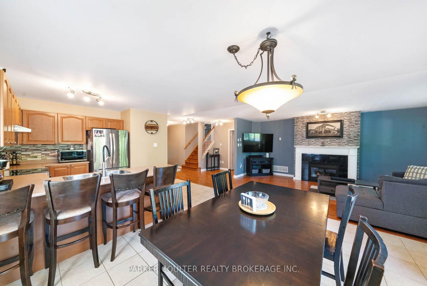 Photo 10 of 15 Rose Valley Way, Wasaga Beach — HOMEH