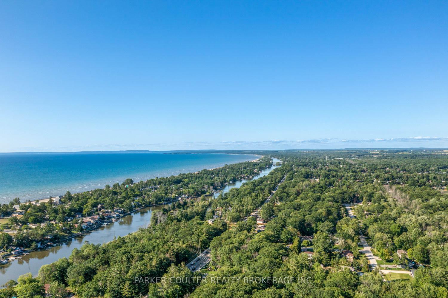 Photo 47 of 15 Rose Valley Way, Wasaga Beach — HOMEH