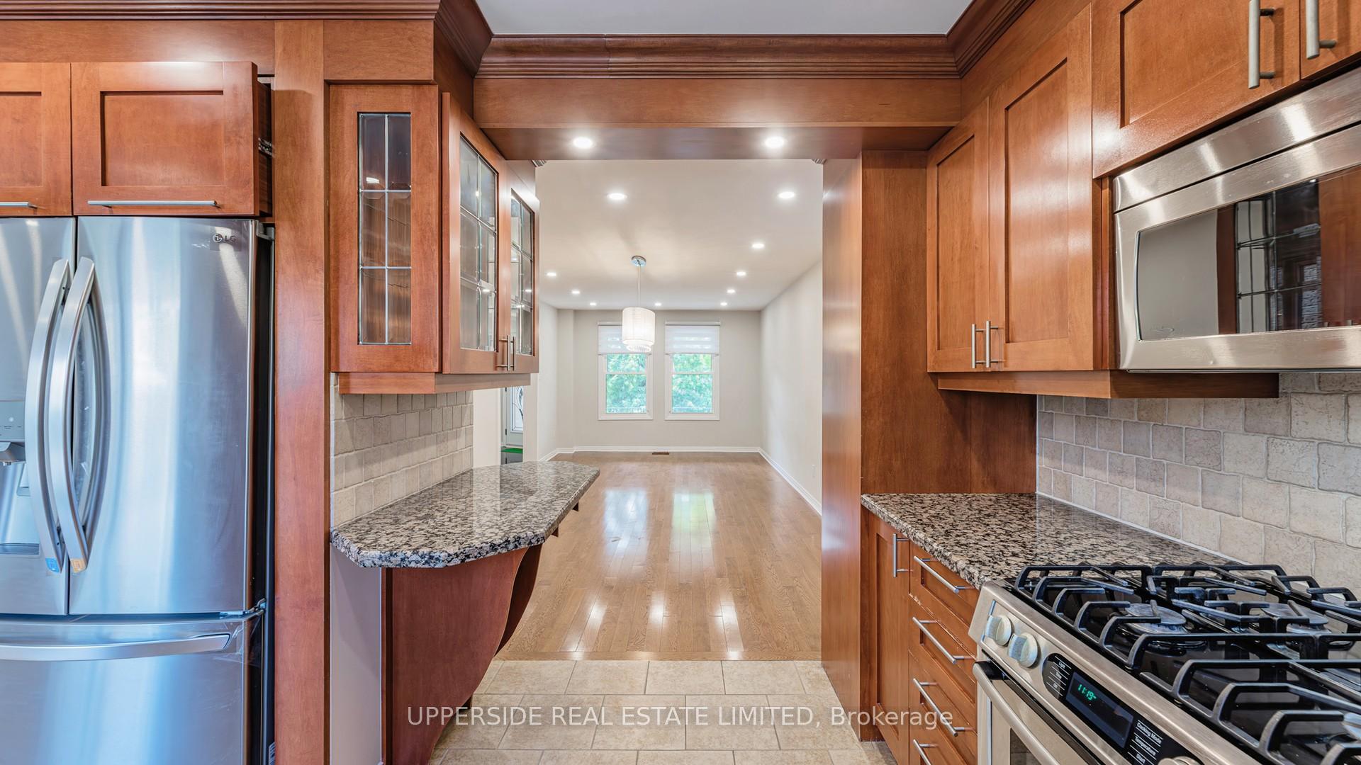 Photo 17 of 29 Judith Avenue, Vaughan, Brownridge — HOMEH