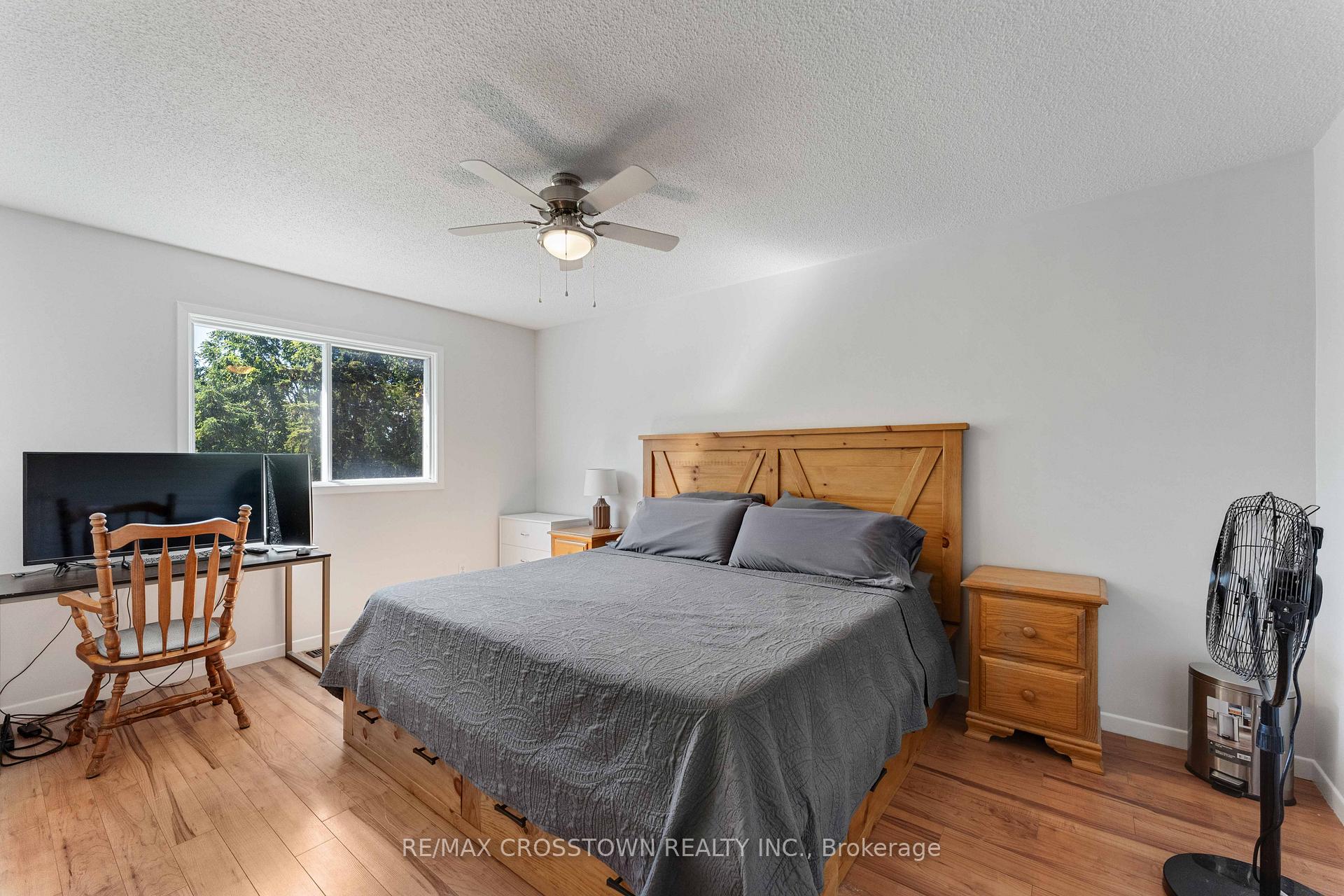 Photo 14 of 10 Carter Road, Barrie, Painswick South — HOMEH