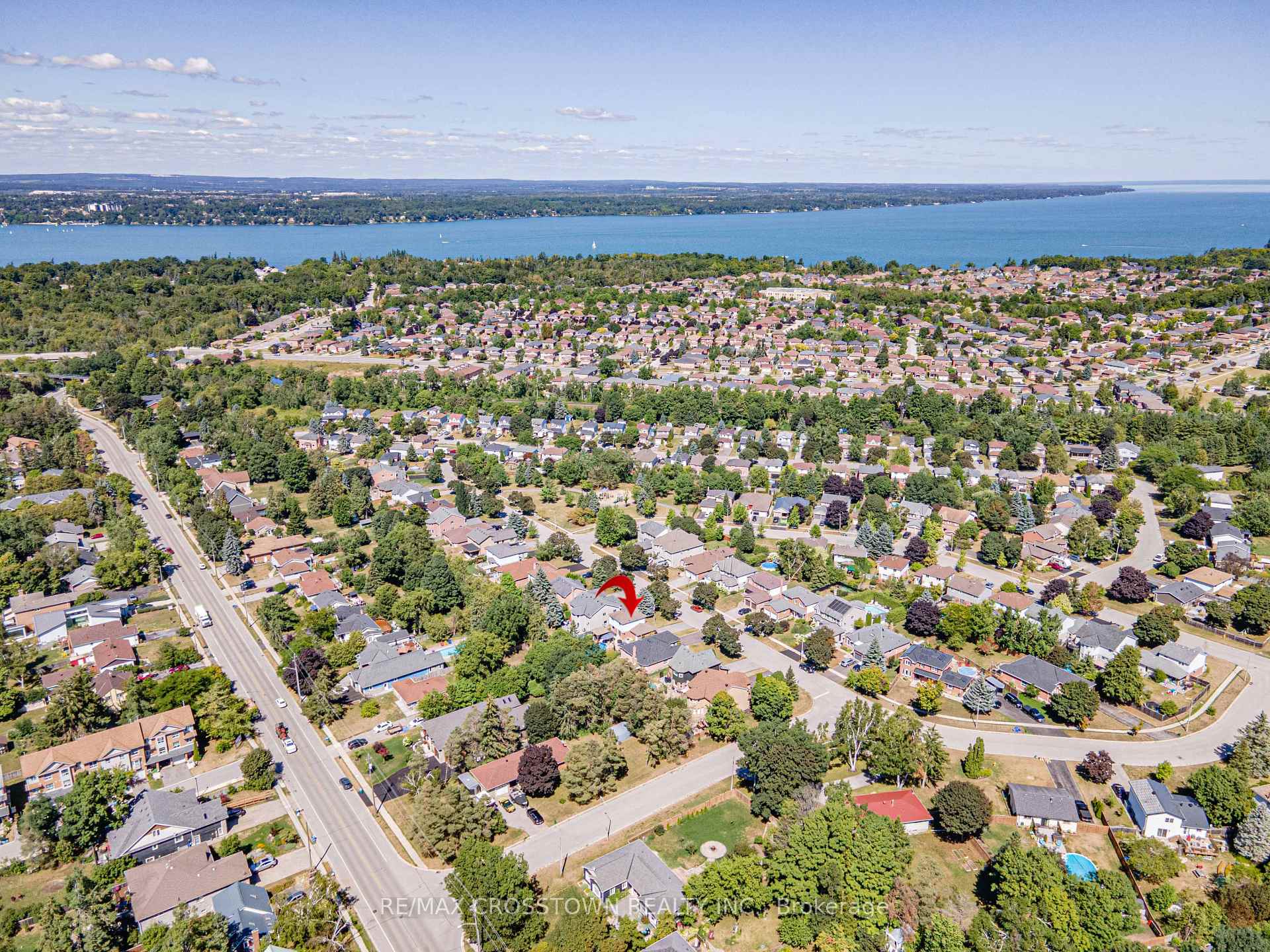 Photo 29 of 10 Carter Road, Barrie, Painswick South — HOMEH