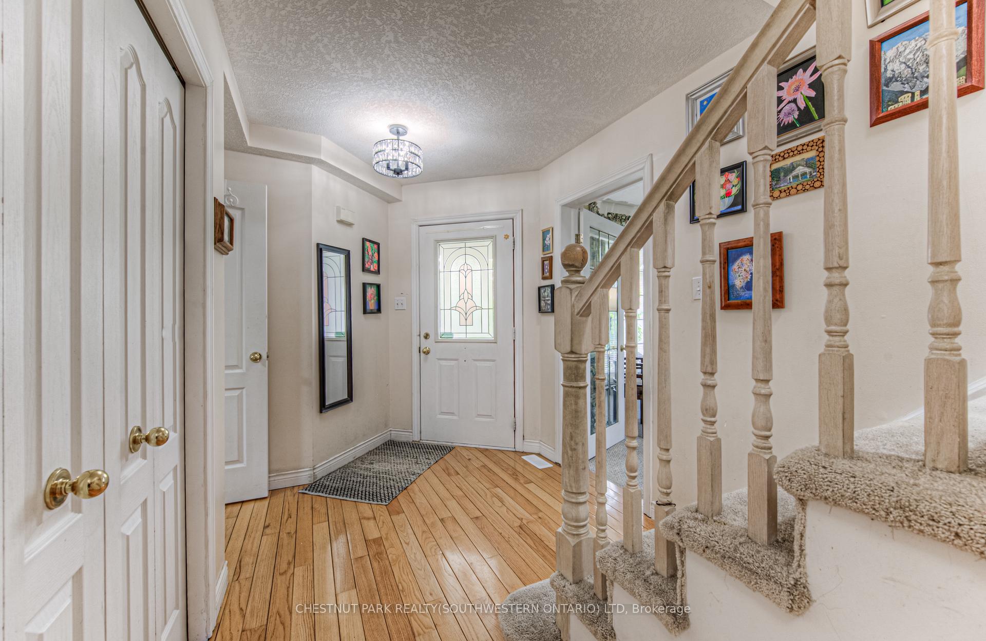 Photo 4 of 619 Westfield Drive, Waterloo — HOMEH