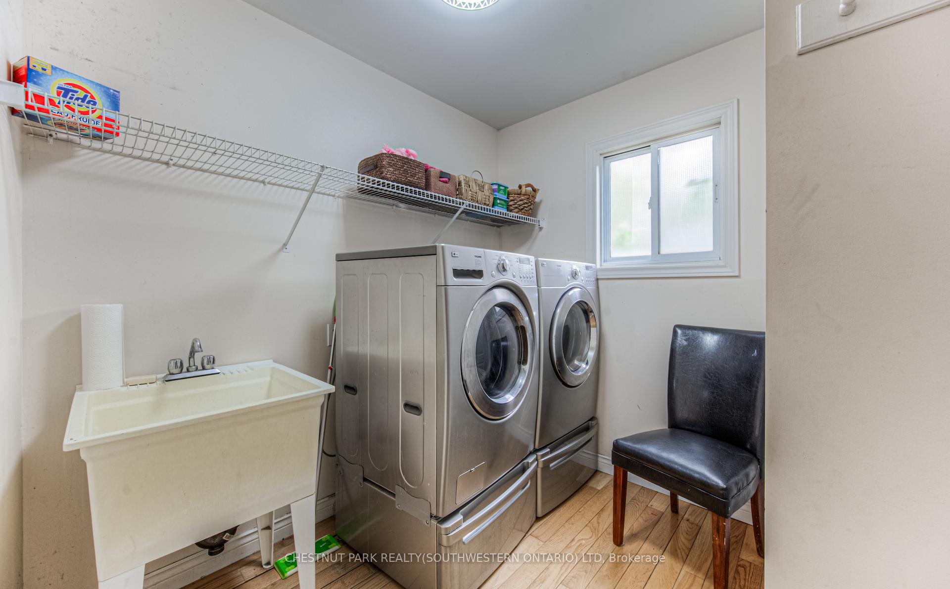 Photo 5 of 619 Westfield Drive, Waterloo — HOMEH