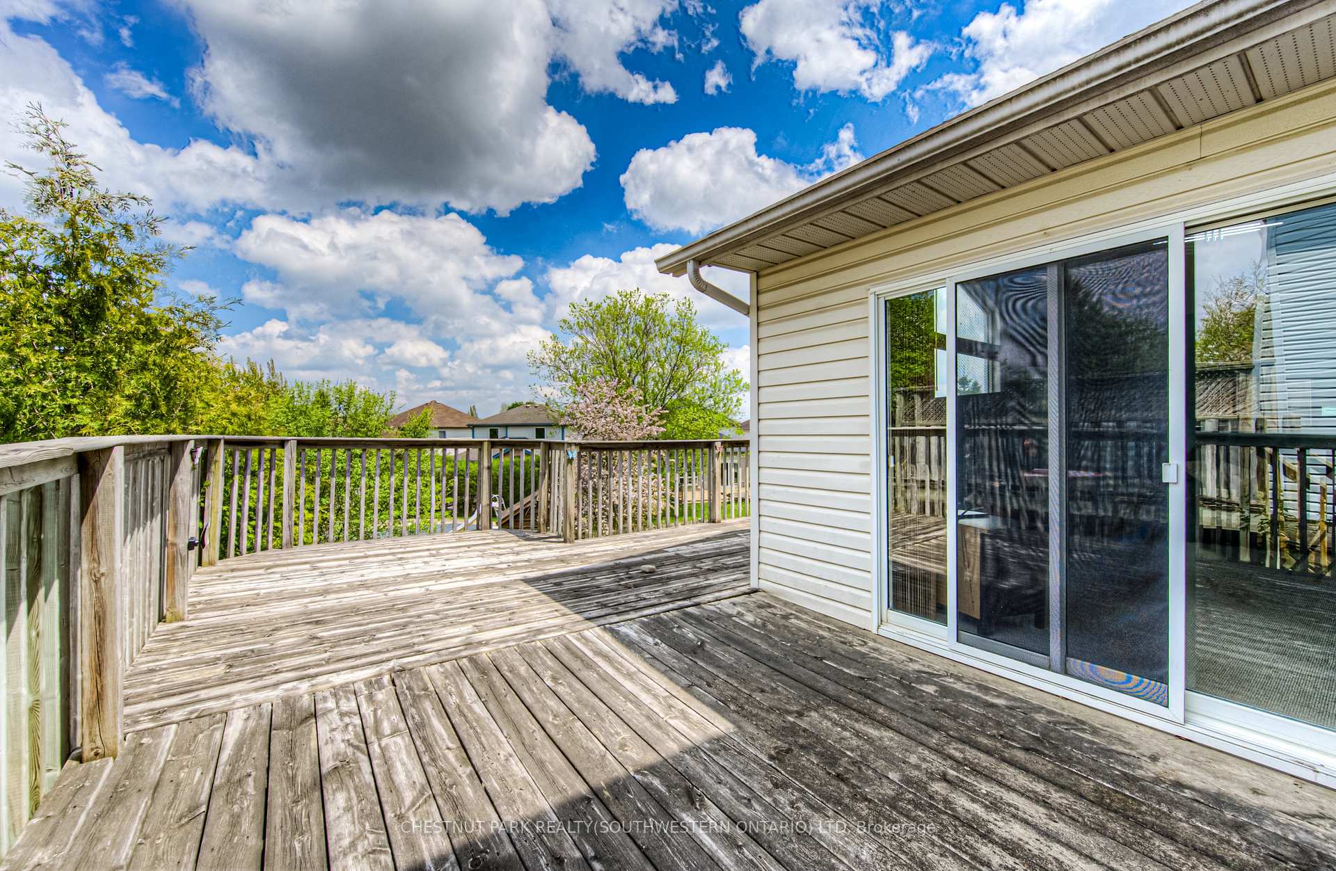 Photo 20 of 619 Westfield Drive, Waterloo — HOMEH