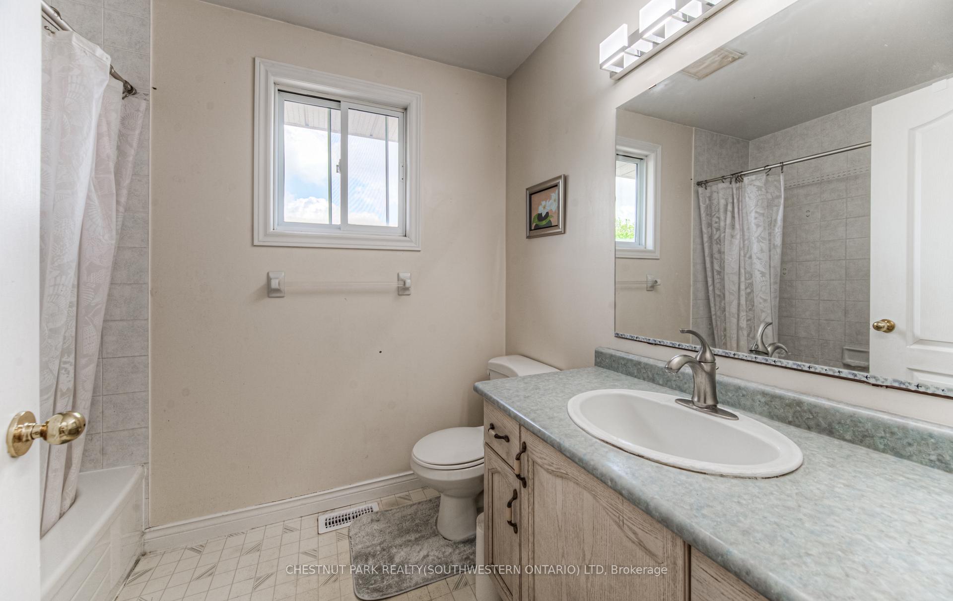 Photo 24 of 619 Westfield Drive, Waterloo — HOMEH