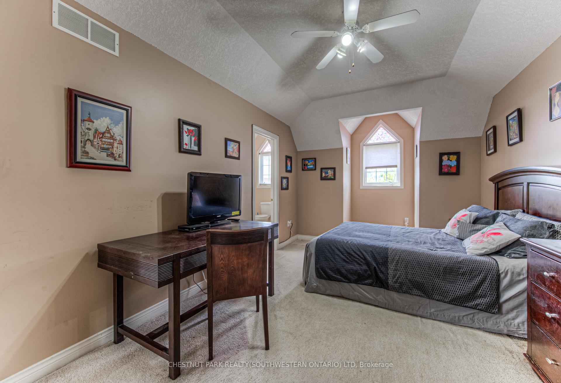 Photo 33 of 619 Westfield Drive, Waterloo — HOMEH