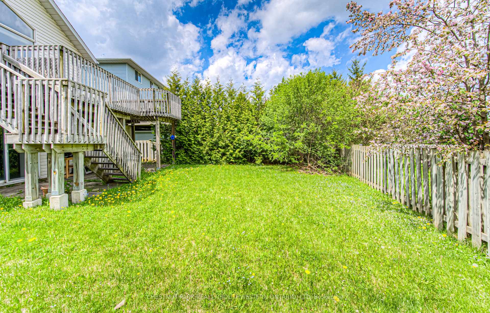 Photo 47 of 619 Westfield Drive, Waterloo — HOMEH