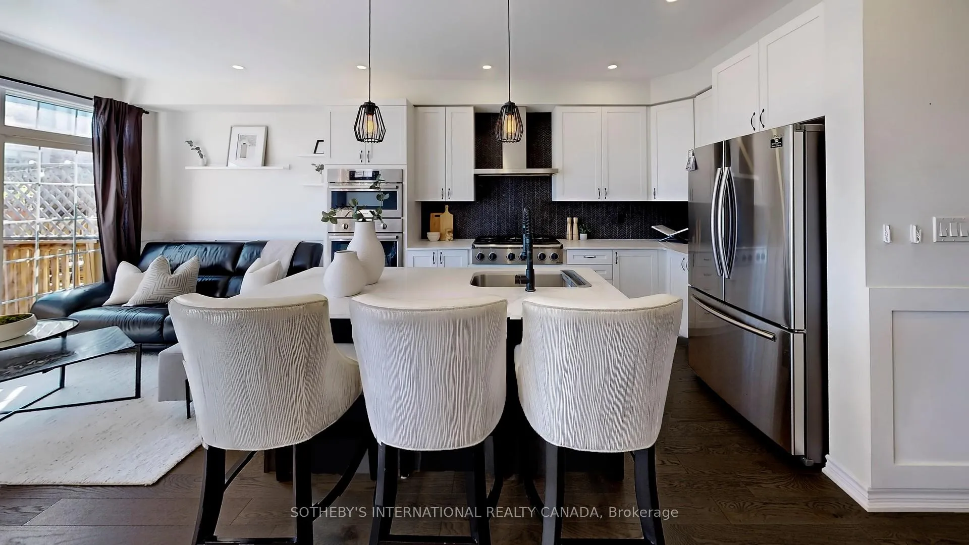 Photo 10 of 160 Sunset Terrace, Vaughan, Vellore Village — HOMEH