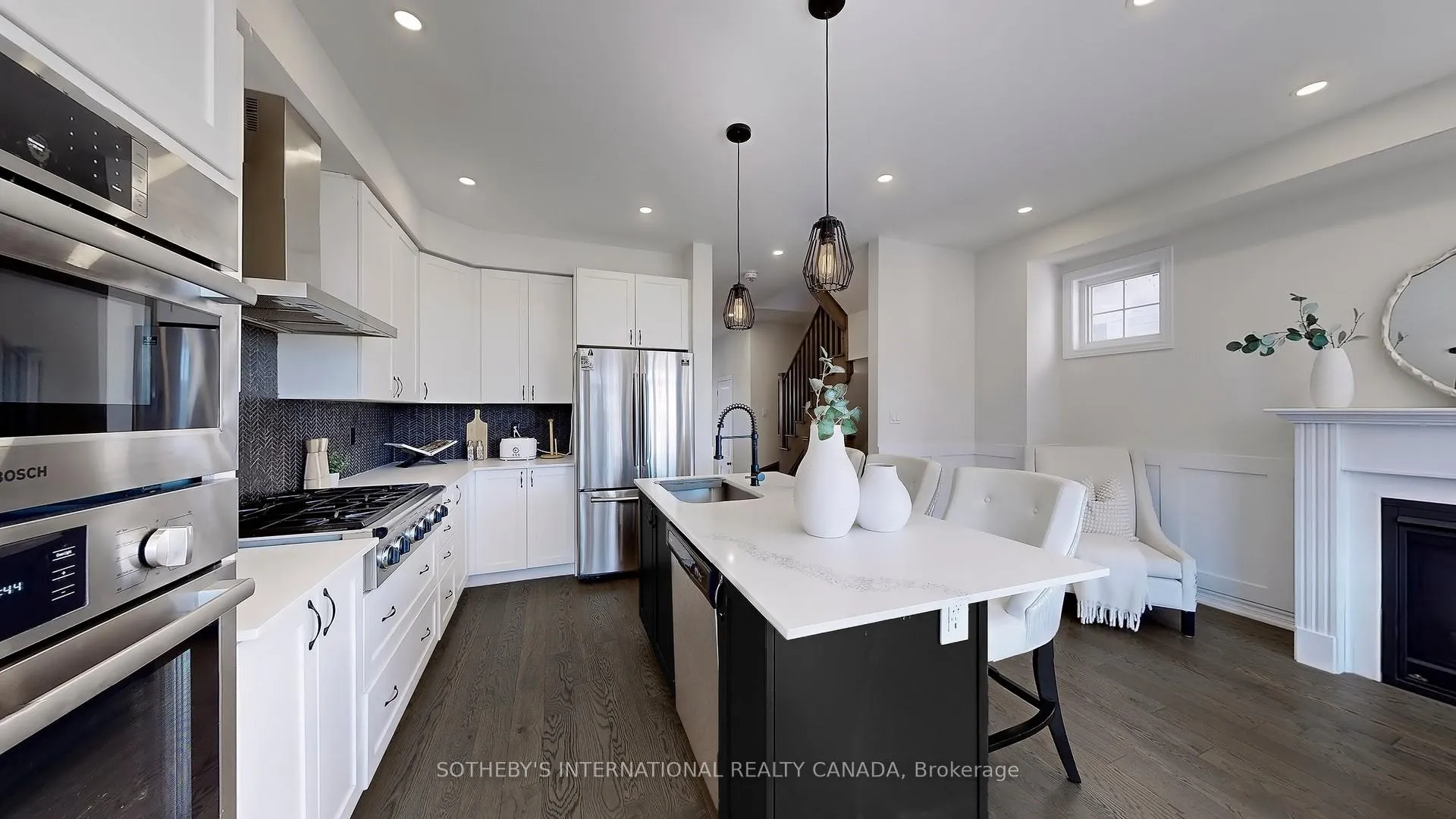 Photo 12 of 160 Sunset Terrace, Vaughan, Vellore Village — HOMEH