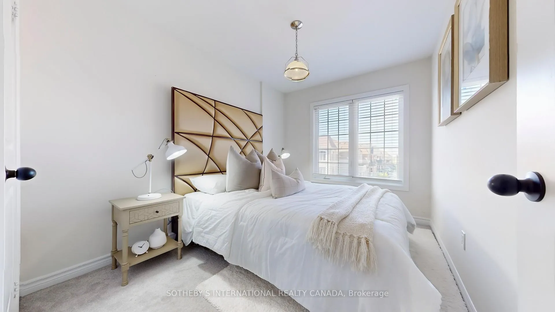 Photo 21 of 160 Sunset Terrace, Vaughan, Vellore Village — HOMEH