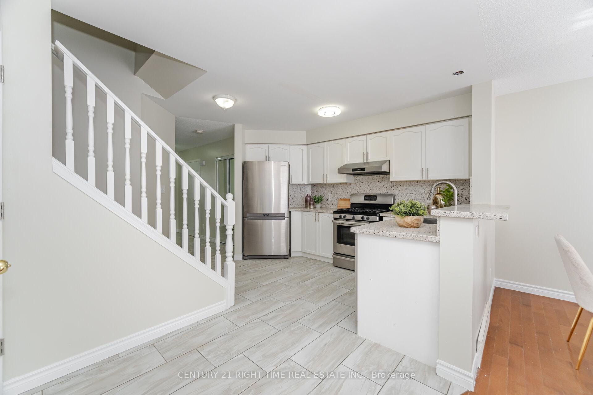 Photo 12 of 525 Chablis Drive, Waterloo — HOMEH