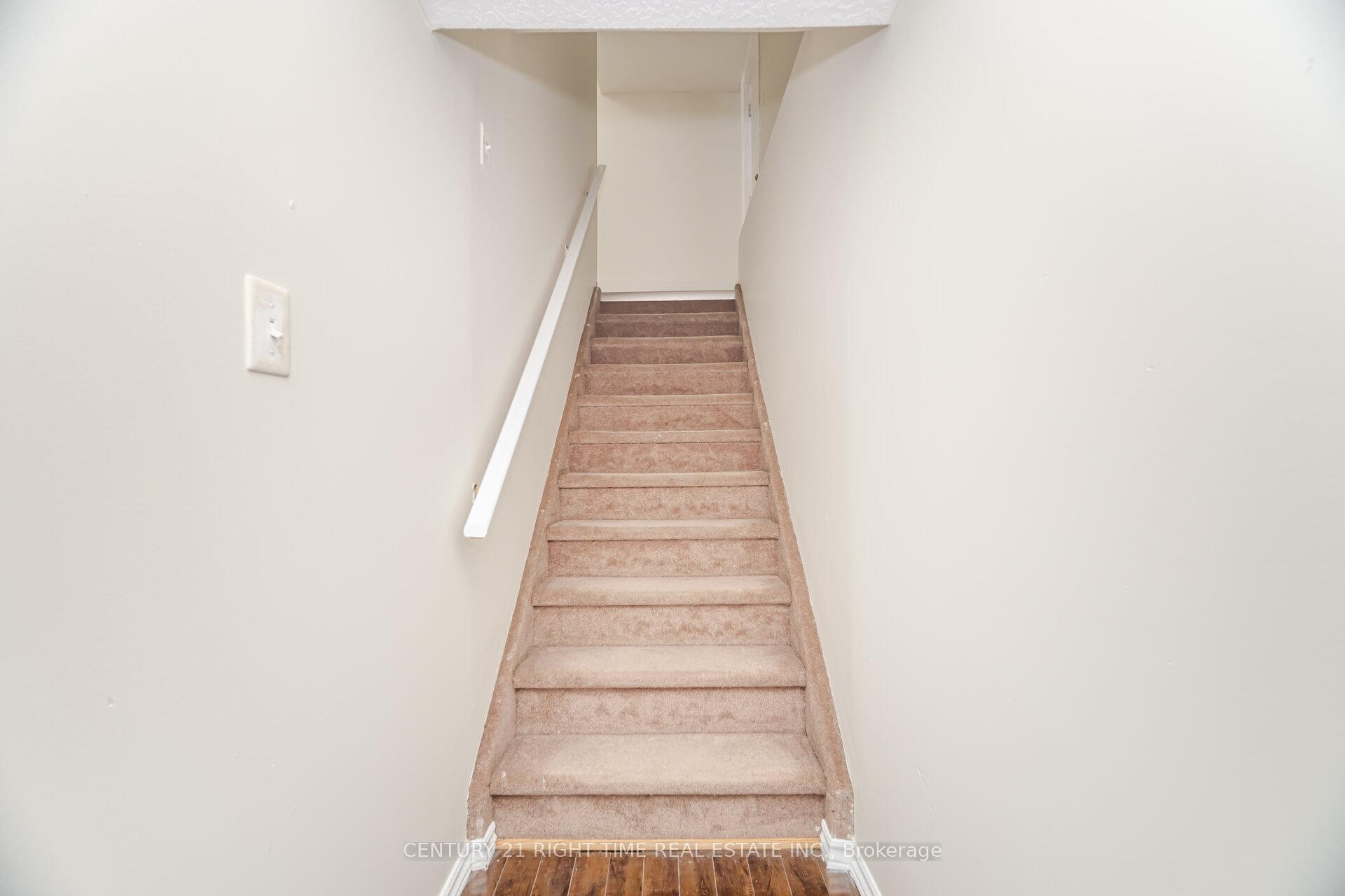 Photo 32 of 525 Chablis Drive, Waterloo — HOMEH