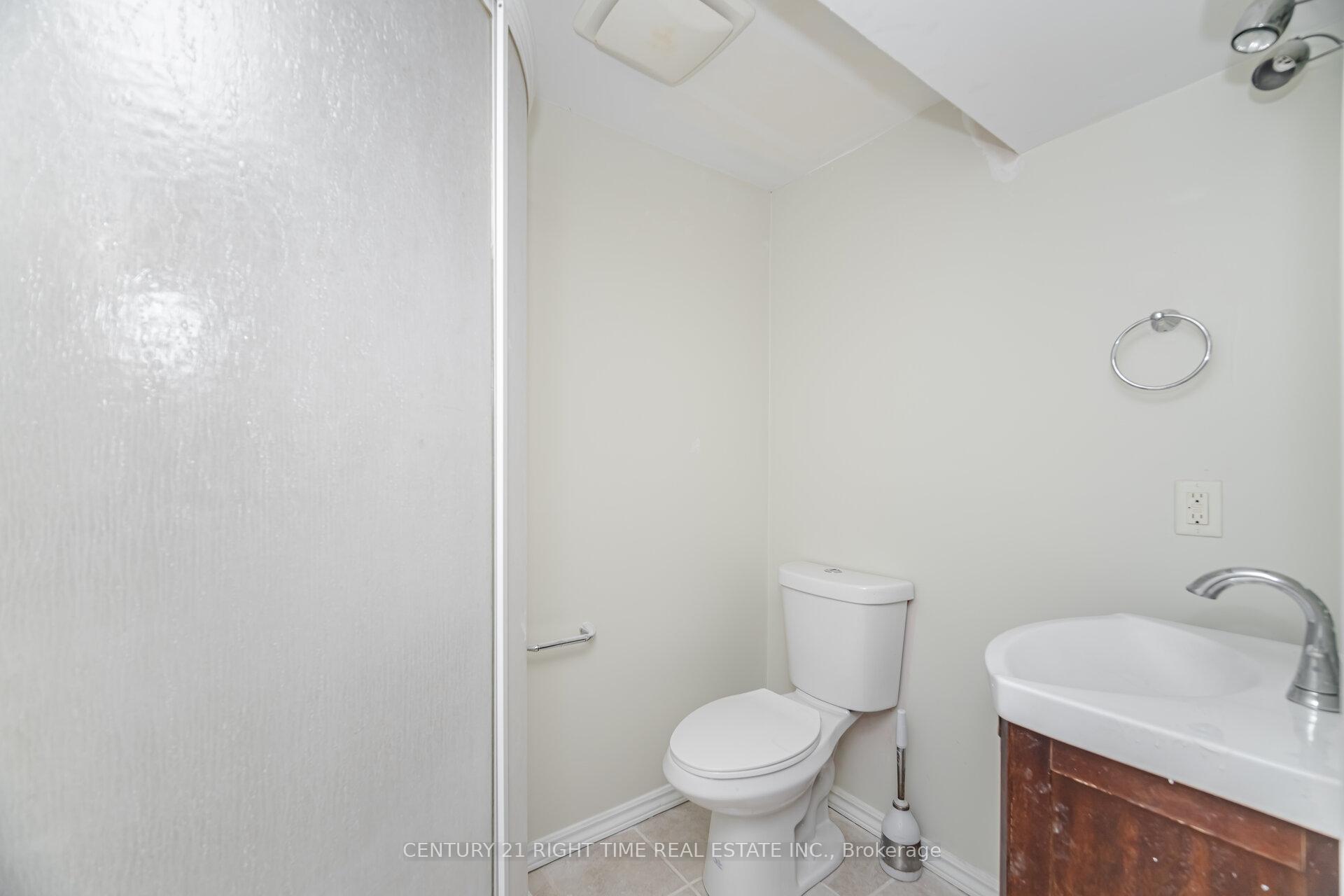Photo 38 of 525 Chablis Drive, Waterloo — HOMEH
