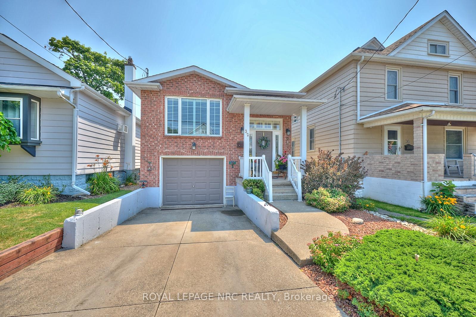 Photo 2 of 32 Wilton Avenue, Welland, Broadway — HOMEH