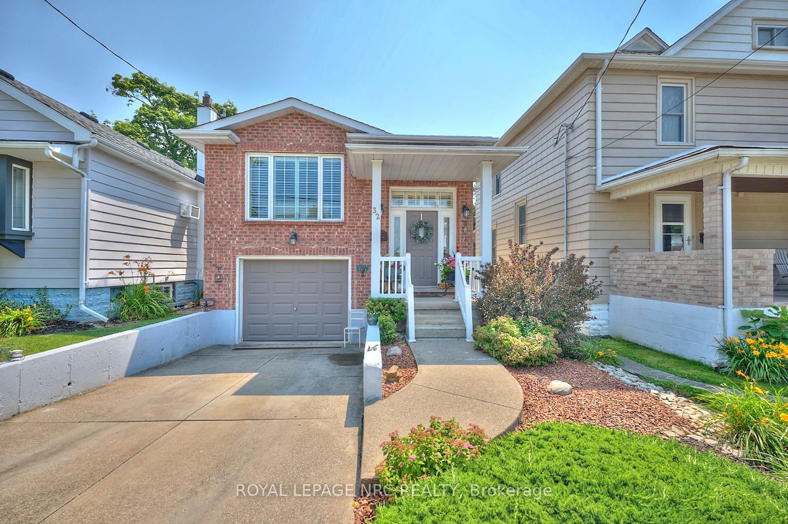 Photo 3 of 32 Wilton Avenue, Welland, Broadway — HOMEH