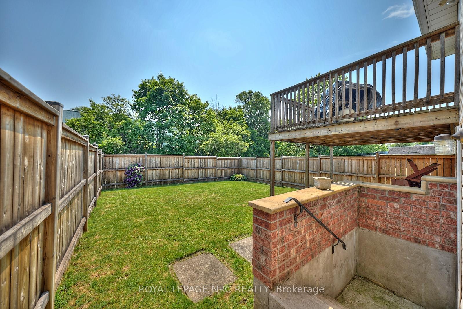 Photo 6 of 32 Wilton Avenue, Welland, Broadway — HOMEH
