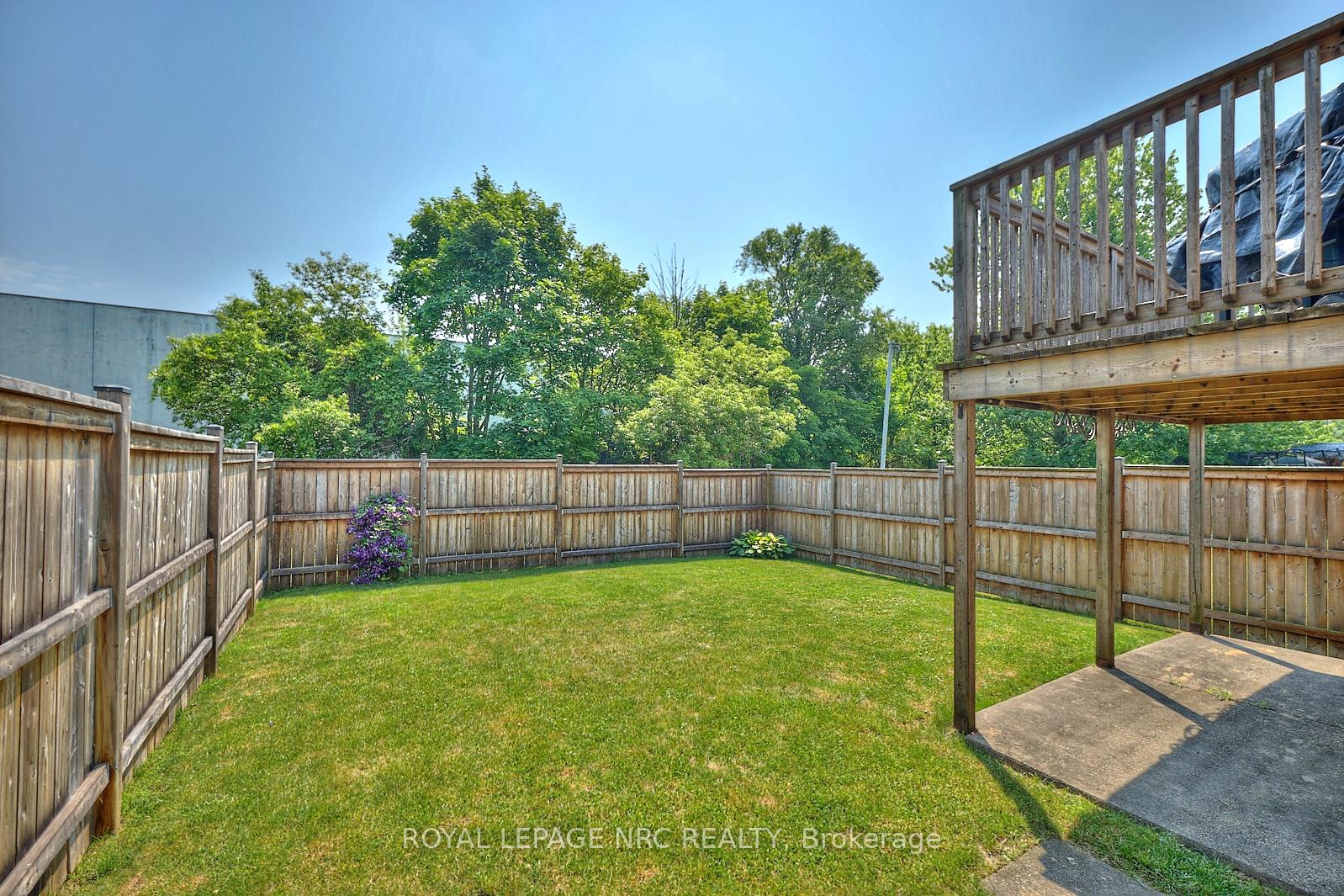Photo 8 of 32 Wilton Avenue, Welland, Broadway — HOMEH