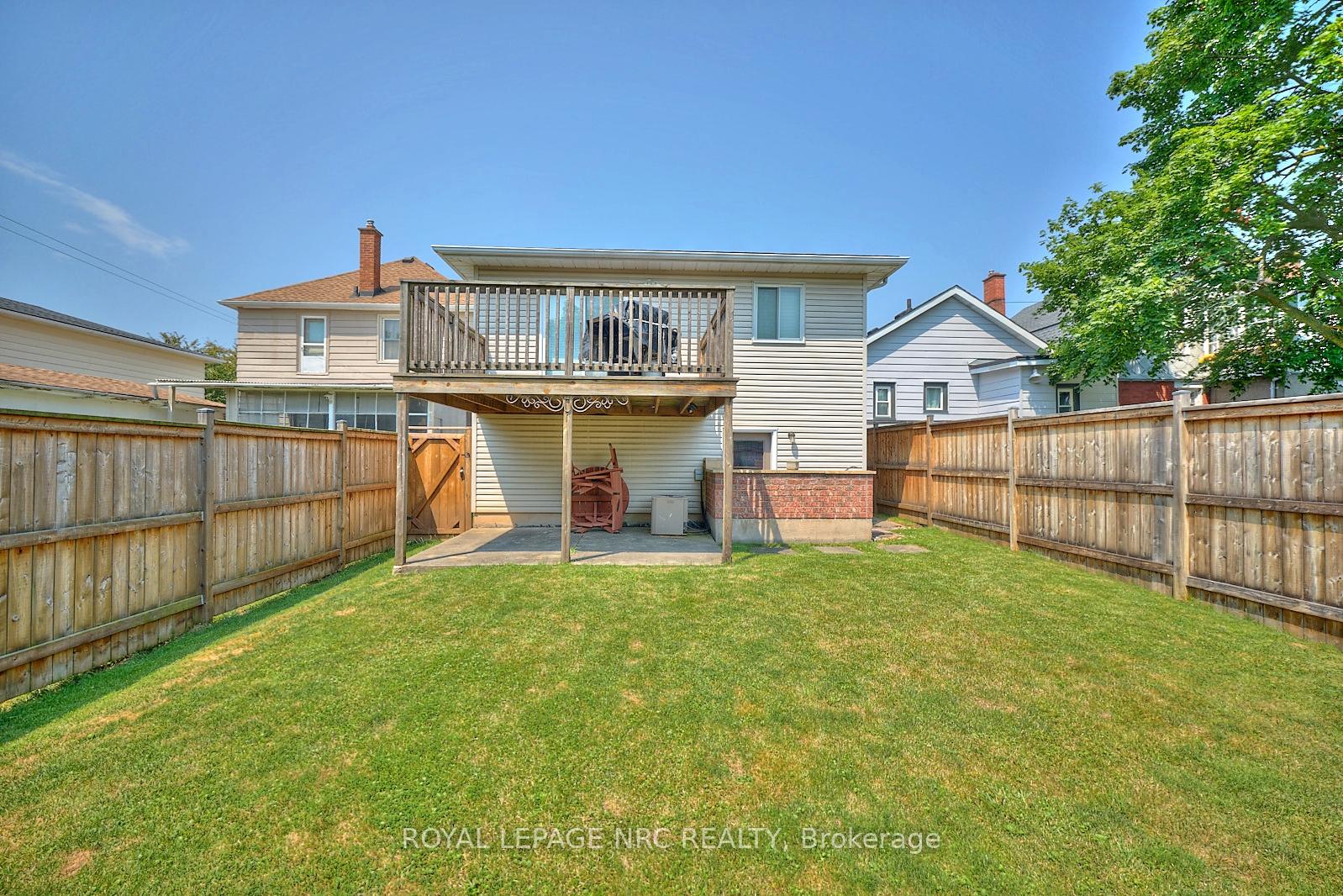 Photo 11 of 32 Wilton Avenue, Welland, Broadway — HOMEH