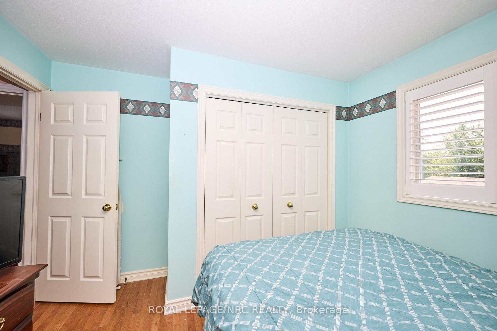 Photo 32 of 32 Wilton Avenue, Welland, Broadway — HOMEH