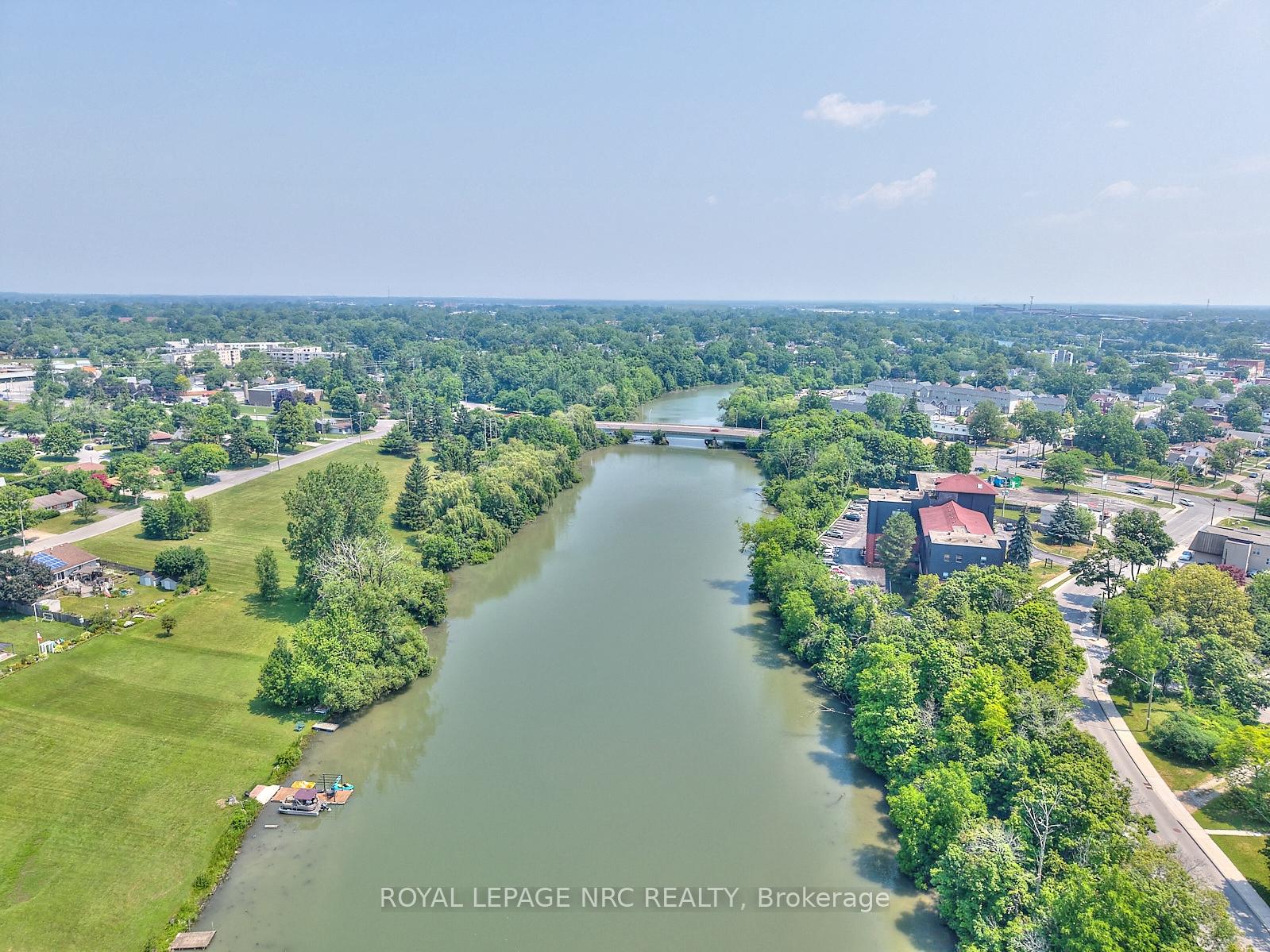 Photo 48 of 32 Wilton Avenue, Welland, Broadway — HOMEH