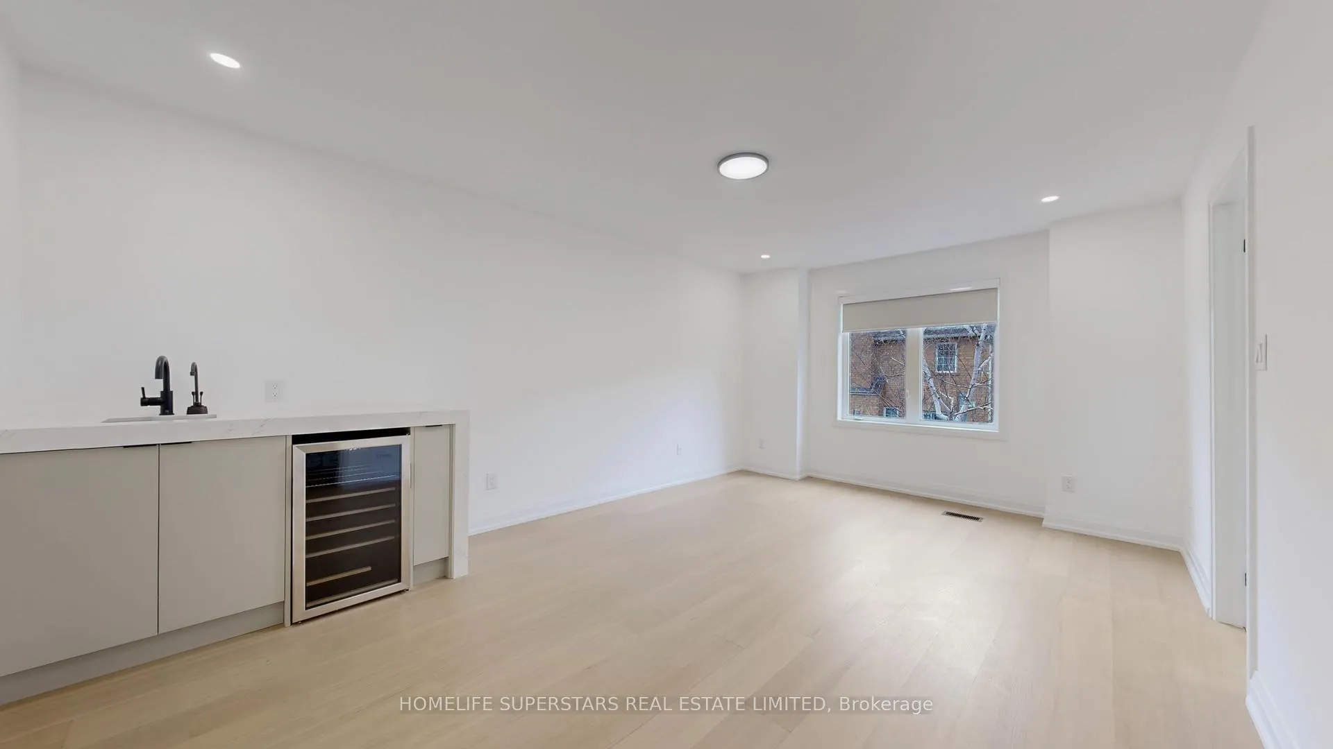 Photo 19 of 3 Playfair Road, Whitby, Downtown Whitby — HOMEH