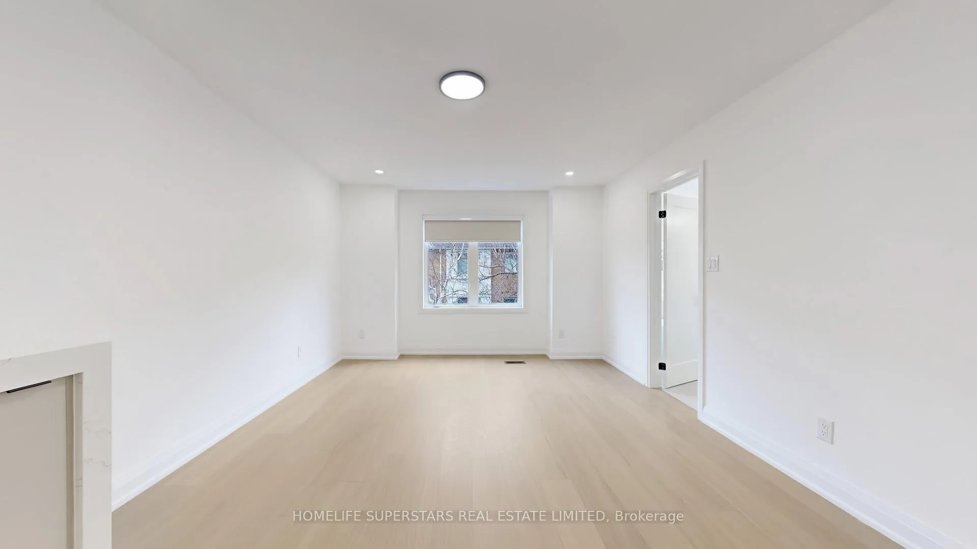 Photo 20 of 3 Playfair Road, Whitby, Downtown Whitby — HOMEH