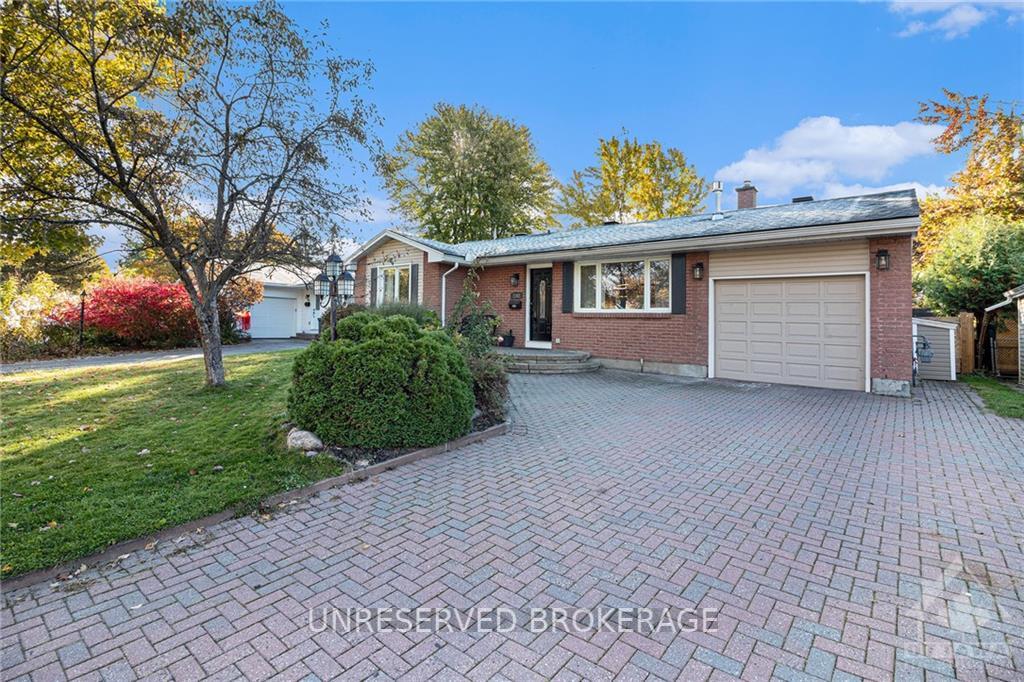 Photo 2 of 2162 Fillmore Crescent, Ottawa, Beacon Hill North — HOMEH