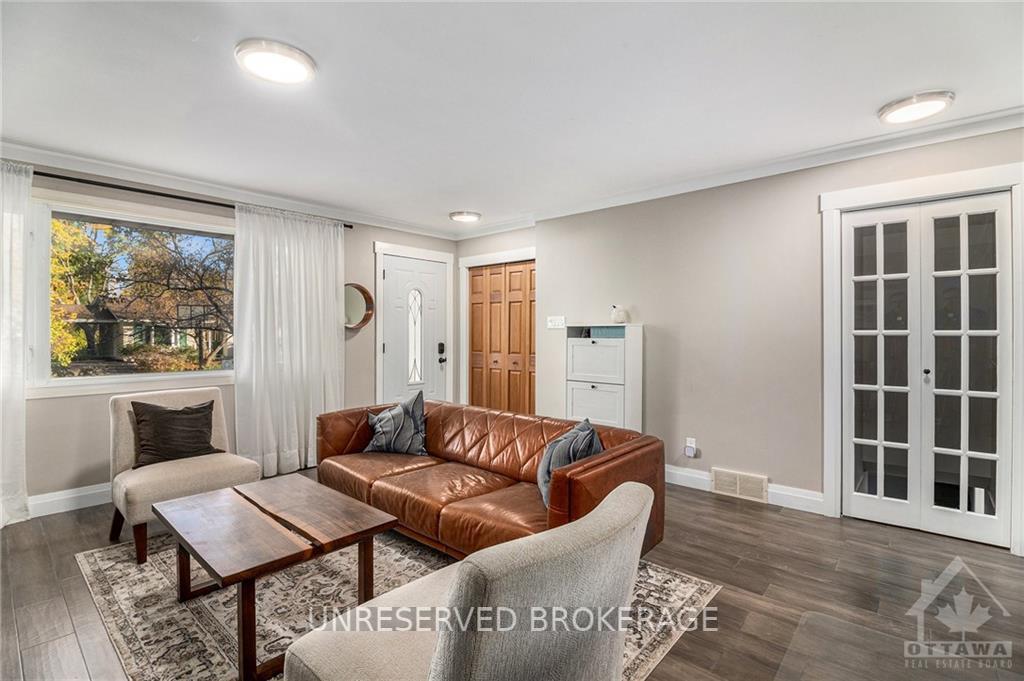 Photo 7 of 2162 Fillmore Crescent, Ottawa, Beacon Hill North — HOMEH