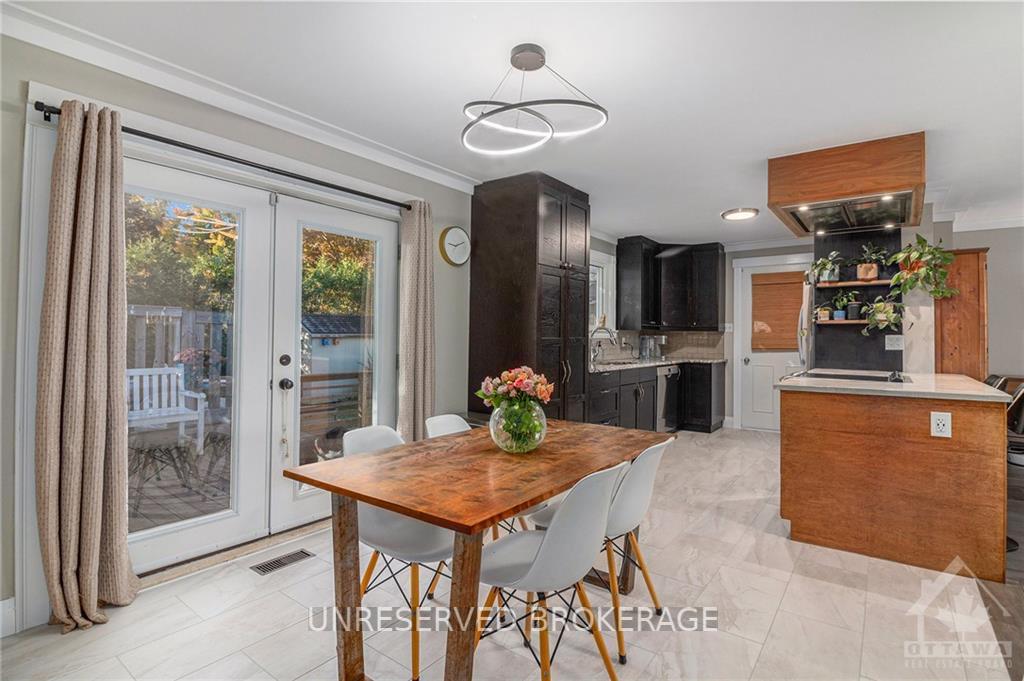 Photo 9 of 2162 Fillmore Crescent, Ottawa, Beacon Hill North — HOMEH