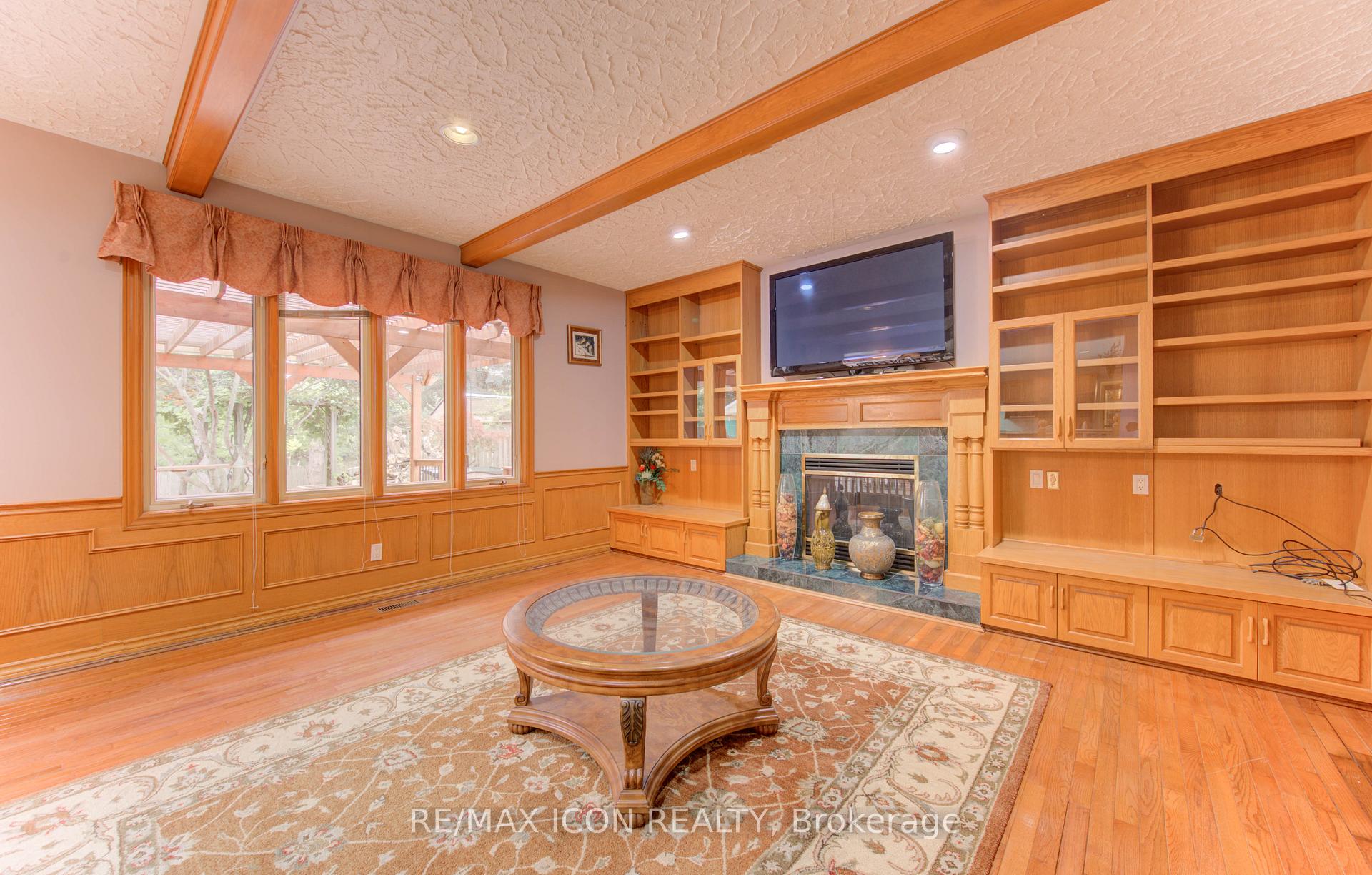 Photo 17 of 531 Sandbrooke Court, Waterloo — HOMEH