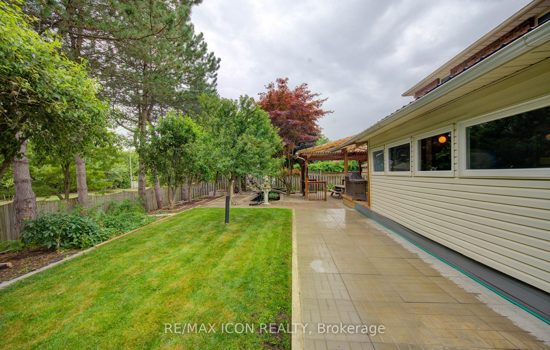 Photo 46 of 531 Sandbrooke Court, Waterloo — HOMEH