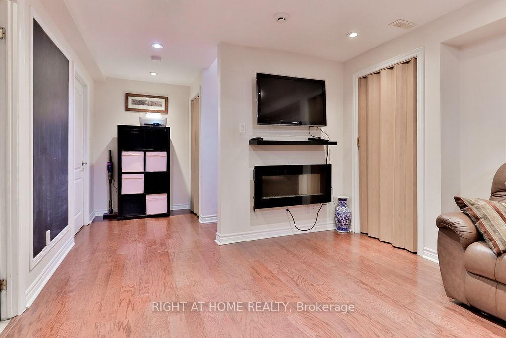 Photo 30 of 140 Moraine Drive, Vaughan, Vellore Village — HOMEH