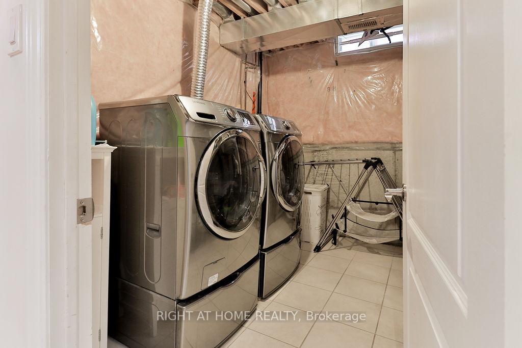 Photo 32 of 140 Moraine Drive, Vaughan, Vellore Village — HOMEH